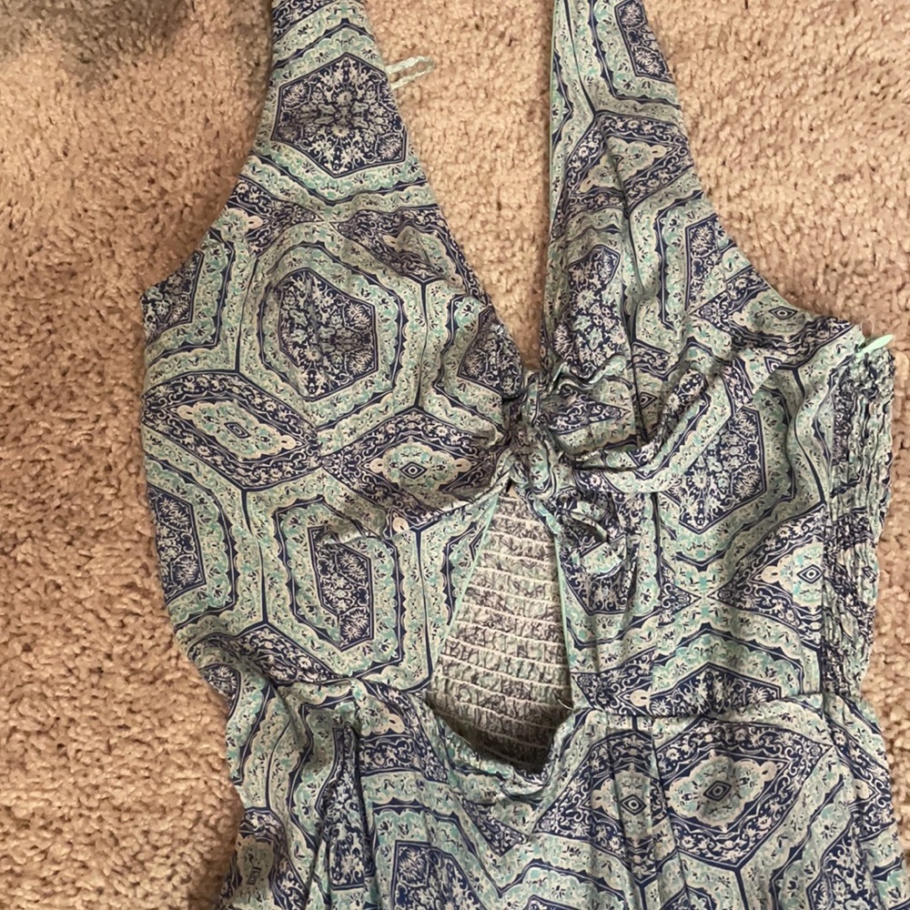Super cute halter body suit! 😇 - Picture 2 of 3